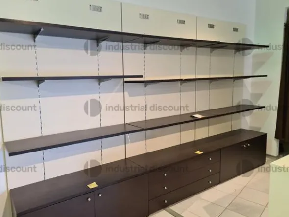5#8748 Arredamento per negozio
