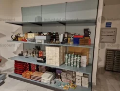 5#8748 Arredamento per negozio