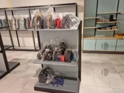 5#8748 Arredamento per negozio