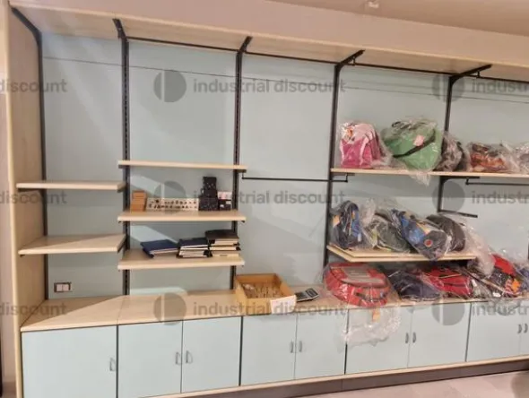 5#8748 Arredamento per negozio