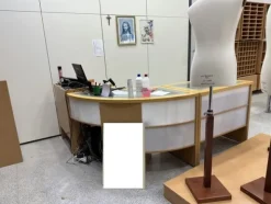 11#7821 Arredamento per negozio abbigliamento
