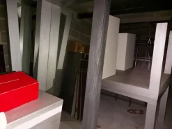 1#8182 Arredamento per negozio di abbigliamento