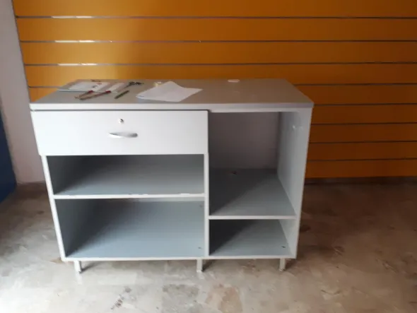 Arredamento per negozio USATO