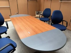 16#7821 Arredamento per ufficio