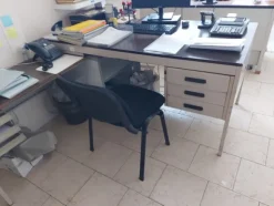 156#7915 Arredamento per ufficio