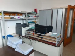 156#7915 Arredamento per ufficio
