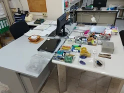 159#7915 Arredamento per ufficio
