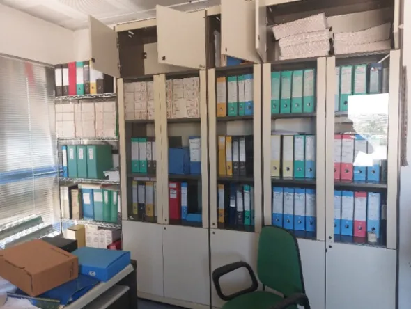 1#8539 Arredamento per ufficio e attrezzatura informatica