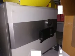 1#8539 Arredamento per ufficio e attrezzatura informatica