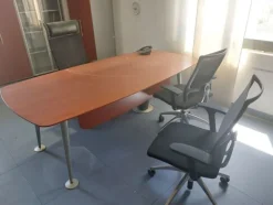 1#8539 Arredamento per ufficio e attrezzatura informatica