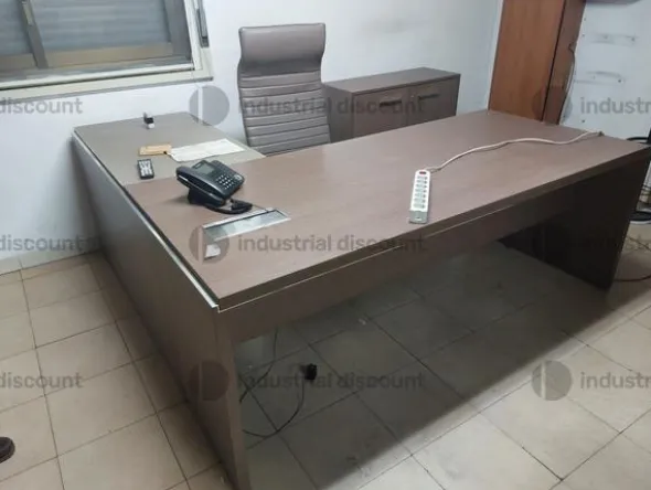 26#9138 Arredamento ufficio