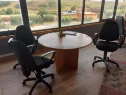 28#8723 Arredamento ufficio, pc, periferiche