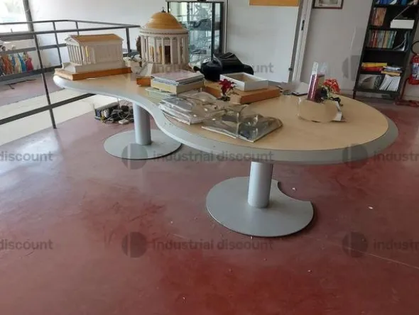 28#8723 Arredamento ufficio, pc, periferiche