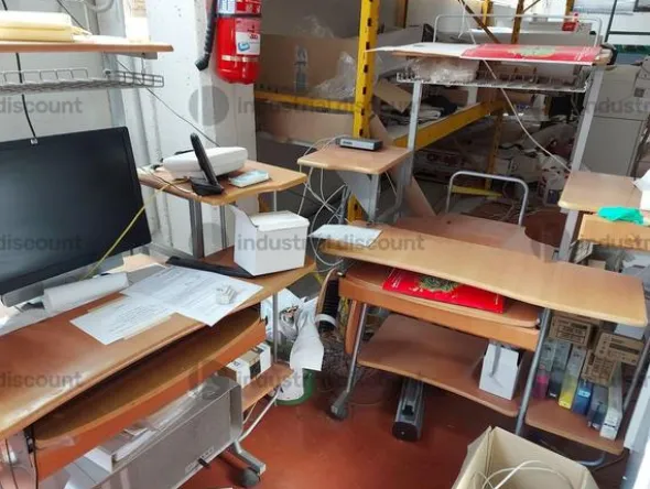 28#8723 Arredamento ufficio, pc, periferiche