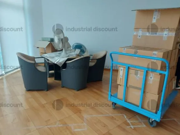 4#9480 Arredi, apparecchiature informatiche eattrezzature varie