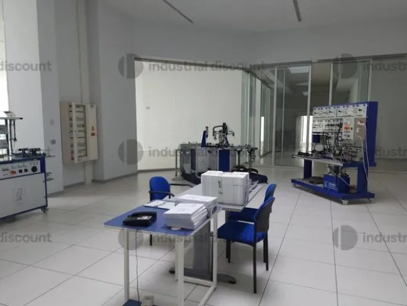 3#9480 Arredi, apparecchiature informatiche eattrezzature varie