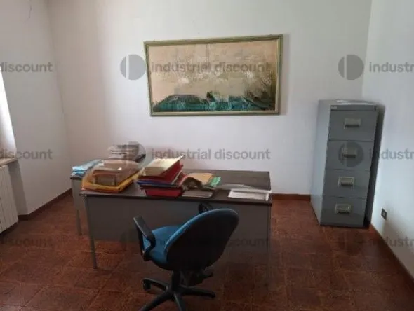 1#8846 Arredi, attrezzature e macchine elettroniche d'ufficio
