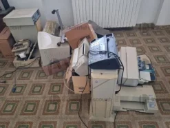 1#8846 Arredi, attrezzature e macchine elettroniche d'ufficio
