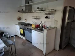 2#8857 Arredi cucine e strumenti sanitari