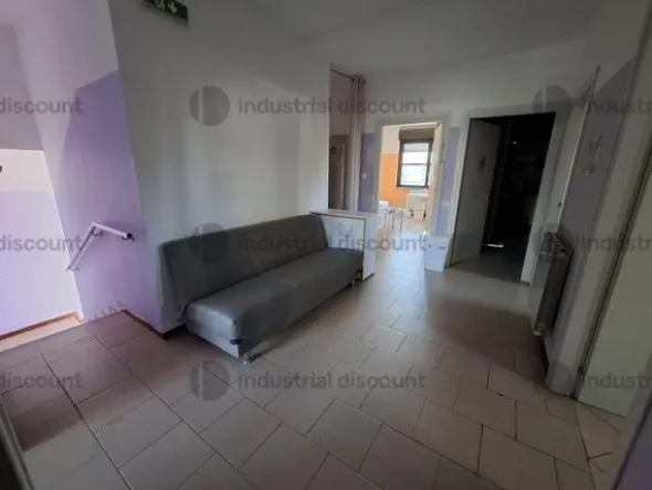 2#8857 Arredi cucine e strumenti sanitari
