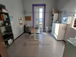 3#8857 Arredi cucine e strumenti sanitari