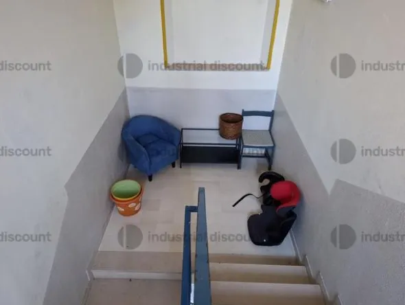 3#8857 Arredi cucine e strumenti sanitari