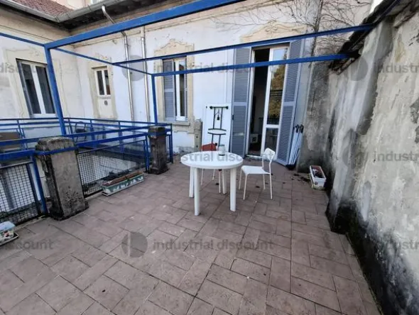 3#8857 Arredi cucine e strumenti sanitari