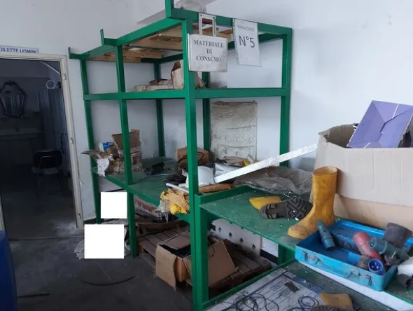 10#7272 Arredi da lavoro