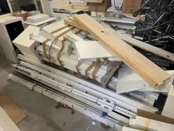 1#8166 Arredi da negozio e scaffalature