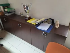 7#8439 Arredi da ufficio