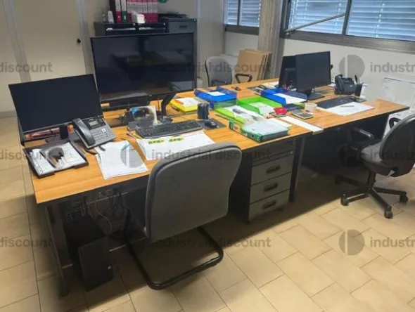 8#9009 Arredi da ufficio
