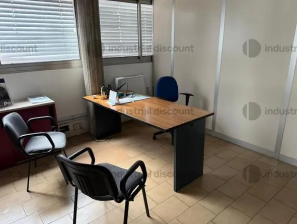 8#9009 Arredi da ufficio