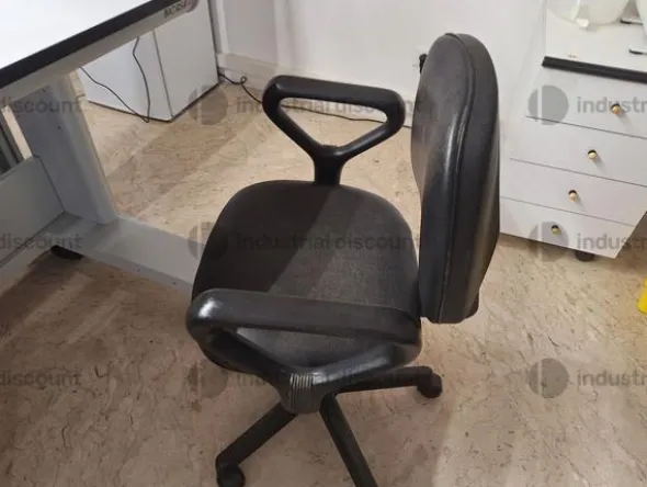 10#8767 Arredi da ufficio e accessori informatici