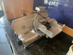 8#8664 Arredi da ufficio e Arredi da panificio