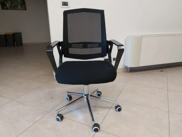 1#8017 Arredi da ufficio e attrezzature da lavoro