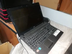 1#8017 Arredi da ufficio e attrezzature da lavoro