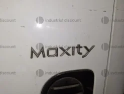 1#89310 Arredi da ufficio e Autocarro Nissan Maxity e Attrezzatura termoidraulica