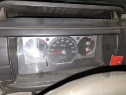 1#89310 Arredi da ufficio e Autocarro Nissan Maxity e Attrezzatura termoidraulica