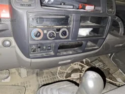 1#89310 Arredi da ufficio e Autocarro Nissan Maxity e Attrezzatura termoidraulica