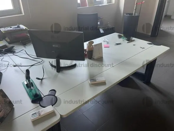 1#8729 Arredi d'ufficio