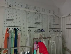 2#7994 Arredi e accessori per negozio