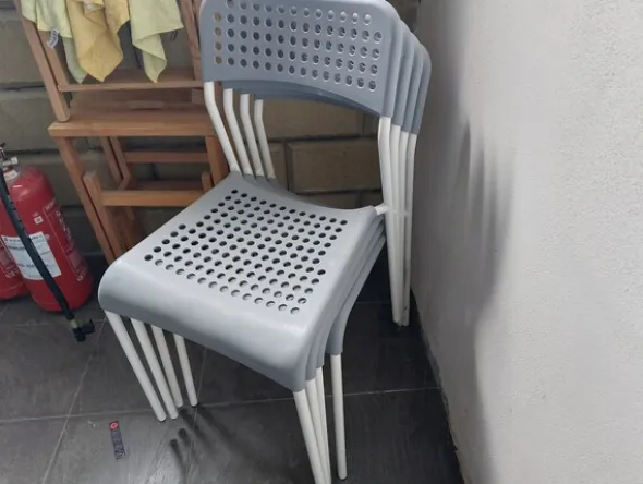 37#78500 Arredi e attrezzatura per ufficio