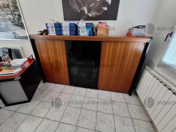 4#10164 Arredi e attrezzatura varia da ufficio