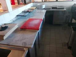1#10305 Arredi e attrezzature da ristorazione e pub