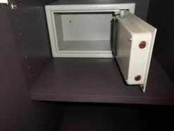 1#7585 Arredi e attrezzature da ufficio