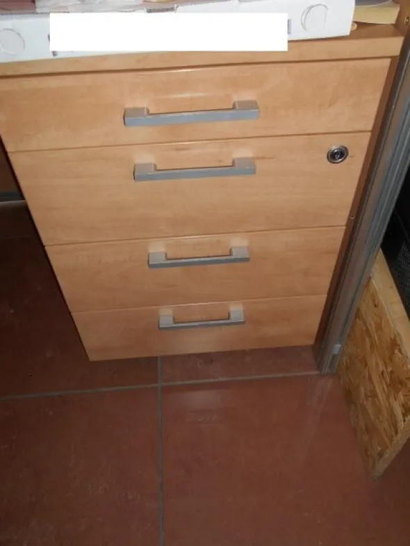 1#7585 Arredi e attrezzature da ufficio