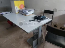 9#8669 Arredi e attrezzature da ufficio