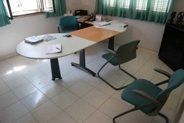 14#70710 Arredi e attrezzature da ufficio e da laboratorio