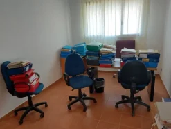 1#7900 Arredi e attrezzature da ufficio