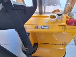 1#9823 Arredi e attrezzature elettroniche da ufficio e scaffalature
